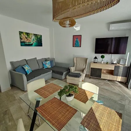 Malibu Park Sol Daire *