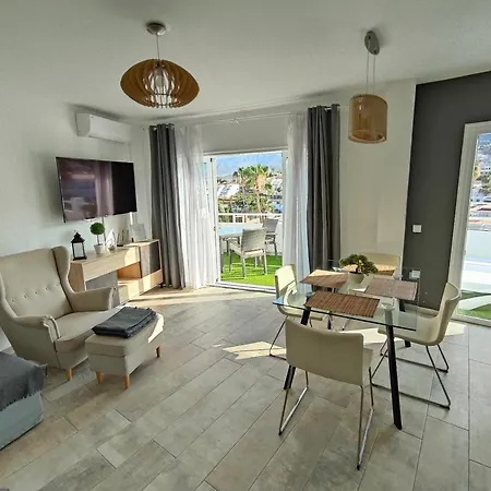 Malibu Park Sol Daire *