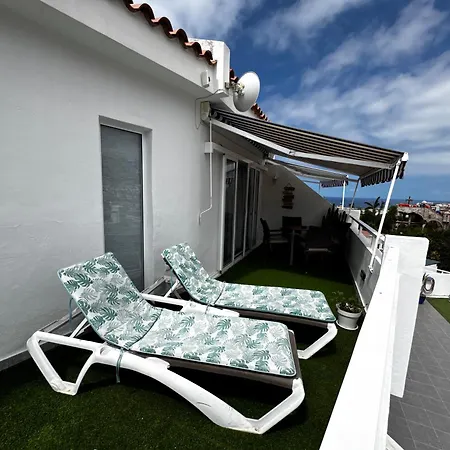 Malibu Park Sol Apartment