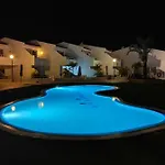 Malibu Park Sol Апартаменти