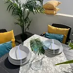 Malibu Park Sol Апартаменти